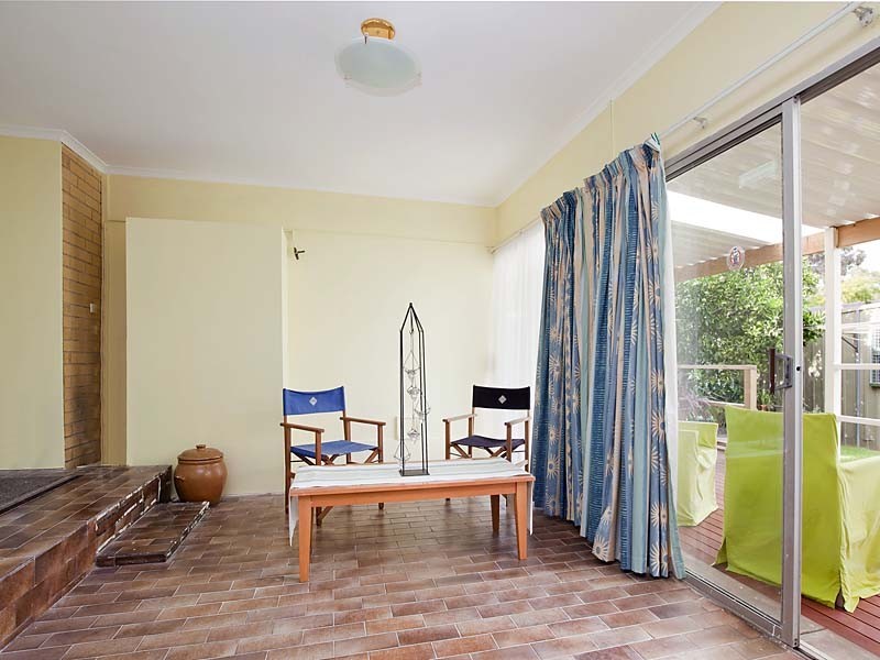 24 Susan Road, Hackham SA 5163