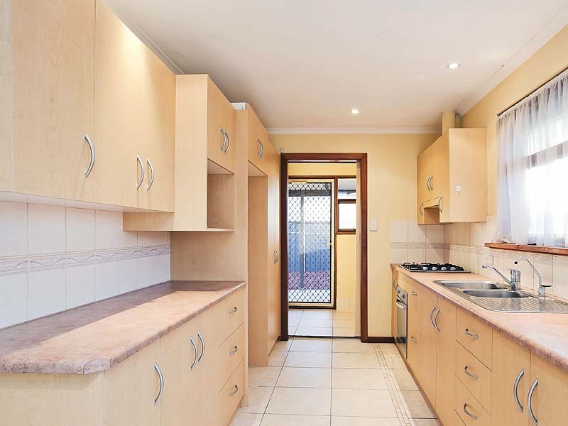 13 Dalkeith Avenue, Morphett Vale SA 5162
