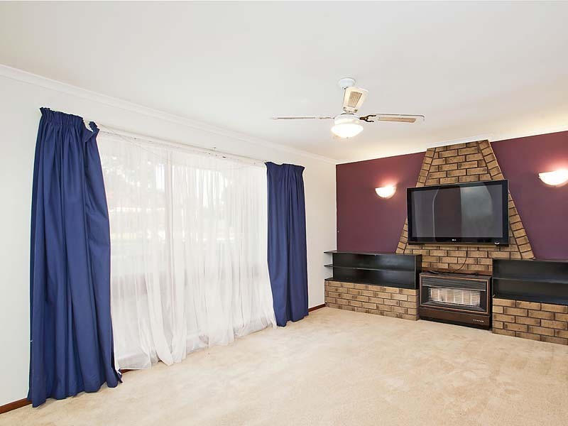 13 Dalkeith Avenue, Morphett Vale SA 5162