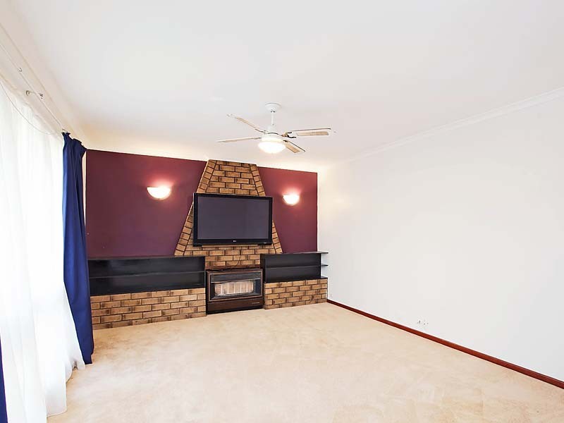 13 Dalkeith Avenue, Morphett Vale SA 5162