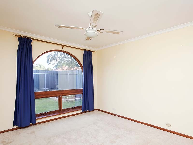 13 Dalkeith Avenue, Morphett Vale SA 5162
