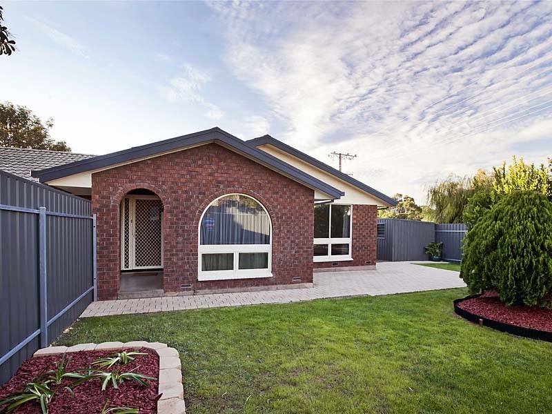 13 Dalkeith Avenue, Morphett Vale SA 5162