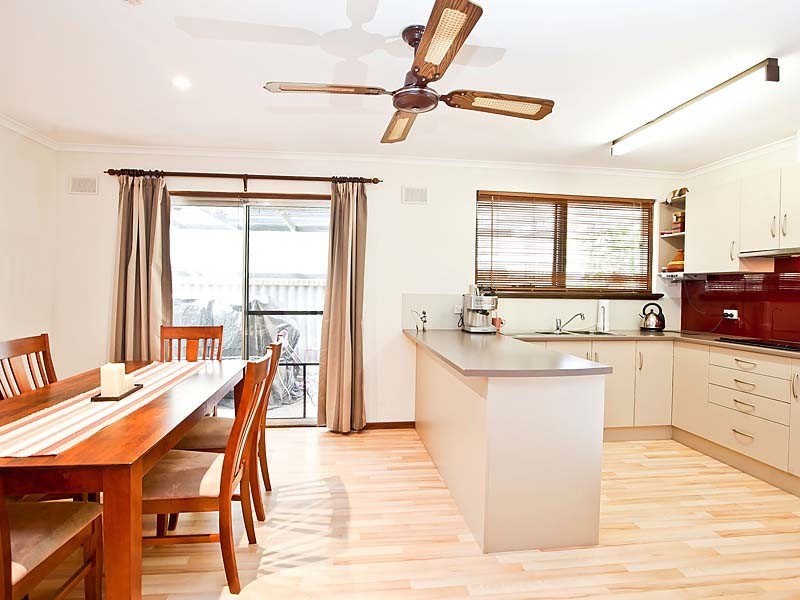 10 Riordan Street, Morphett Vale SA 5162