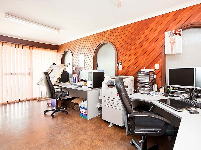 10 Riordan Street, Morphett Vale SA 5162