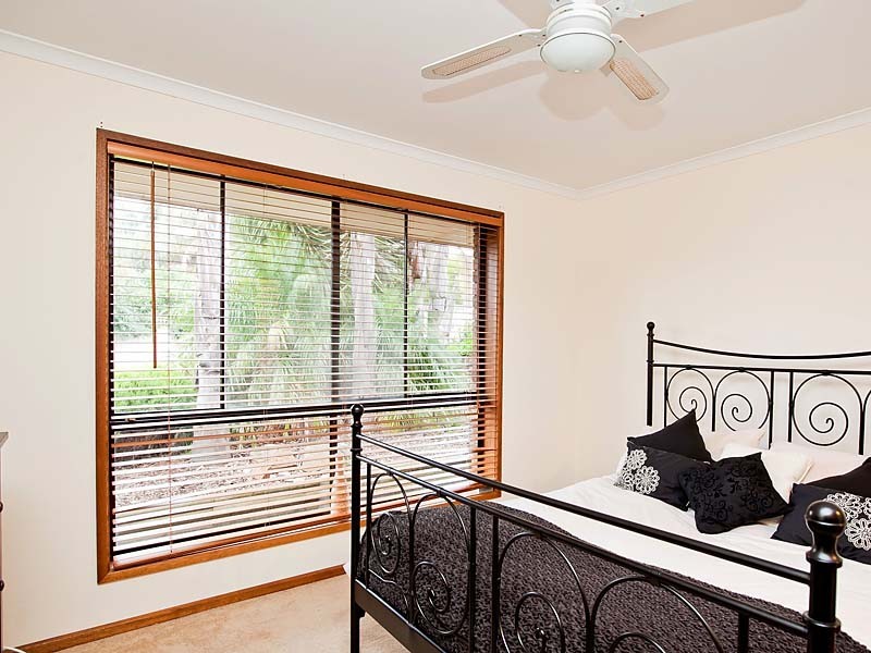74 Ragamuffin Drive, Hallett Cove SA 5158