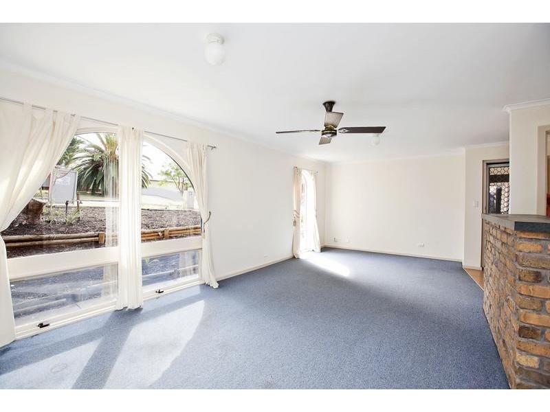 19 Greenloop Crescent, Huntfield Heights SA 5163