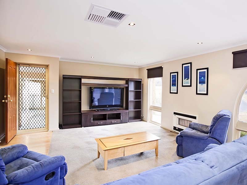 16 Rainbow Street, Hallett Cove SA 5158