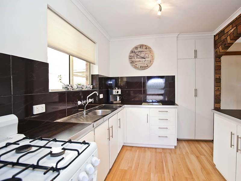 16 Rainbow Street, Hallett Cove SA 5158