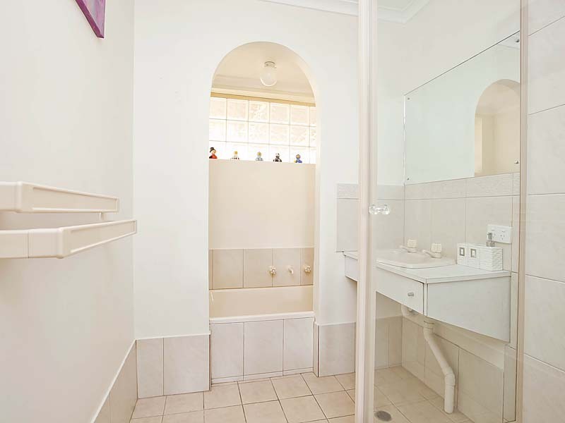 16 Rainbow Street, Hallett Cove SA 5158