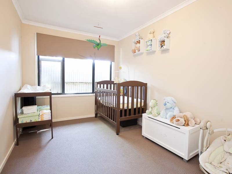 5a Pembry Crescent, Morphett Vale SA 5162