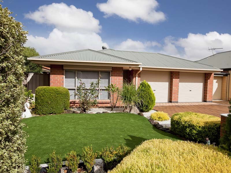30 Tobin Crescent, Woodcroft SA 5162