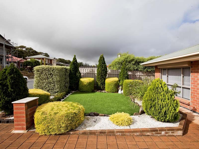 30 Tobin Crescent, Woodcroft SA 5162