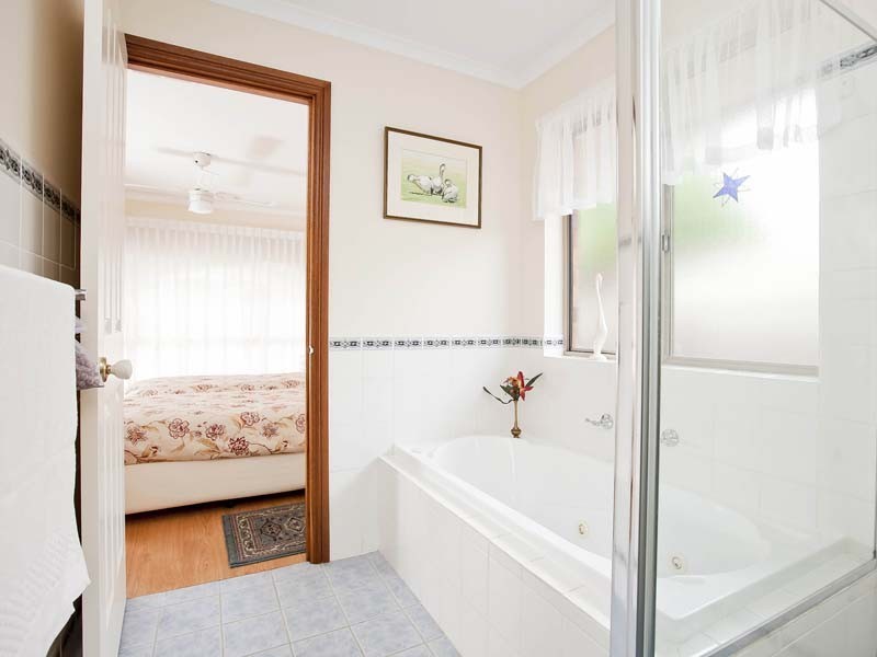 30 Tobin Crescent, Woodcroft SA 5162