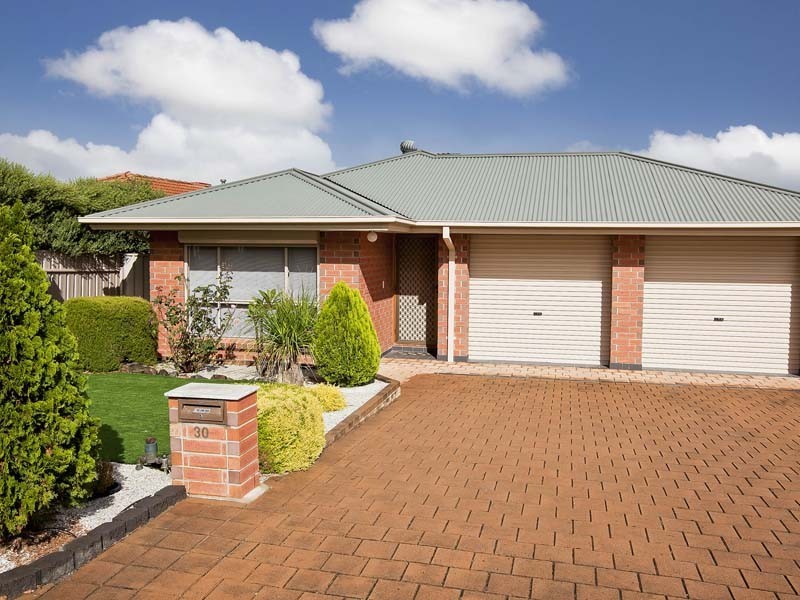 30 Tobin Crescent, Woodcroft SA 5162