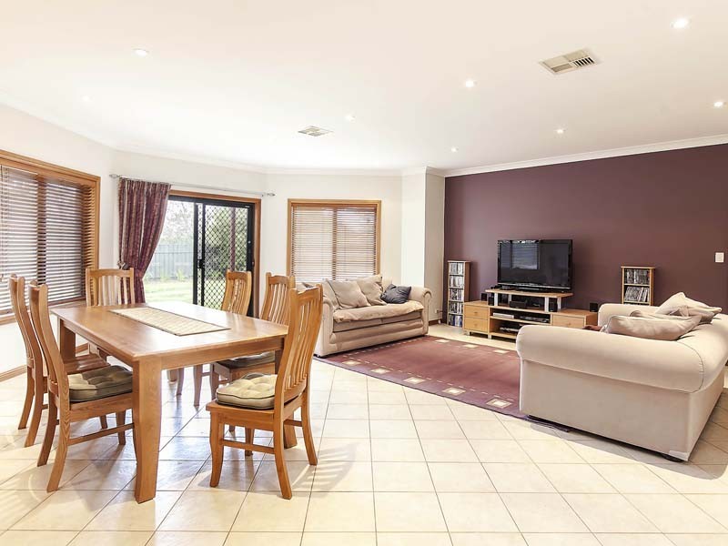 6 Norman Road, Willunga SA 5172