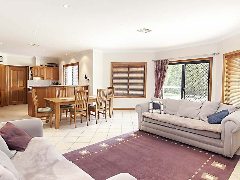 6 Norman Road, Willunga SA 5172