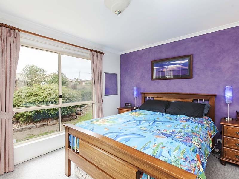 9 Blaxland Avenue, Woodcroft SA 5162