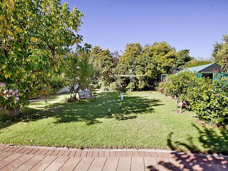 5 Fourth Avenue, Warradale SA 5046