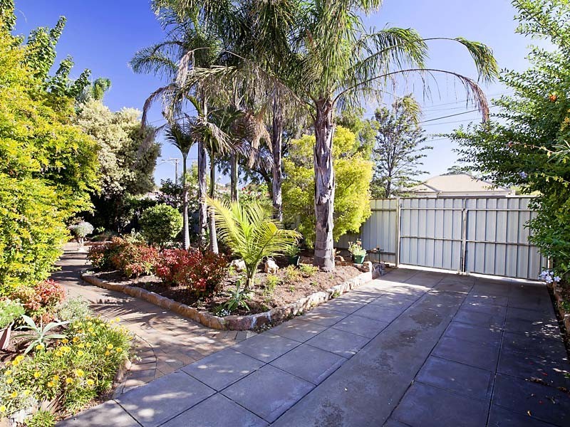 5 Fourth Avenue, Warradale SA 5046