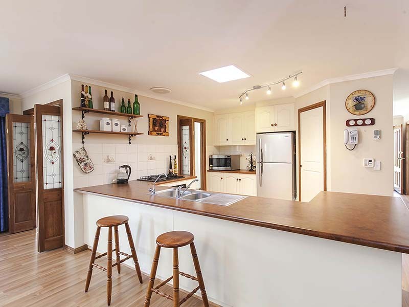 12 Perin Avenue, Woodcroft SA 5162