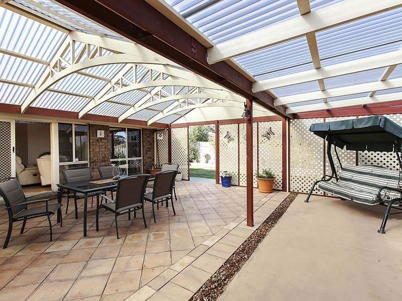 12 Perin Avenue, Woodcroft SA 5162