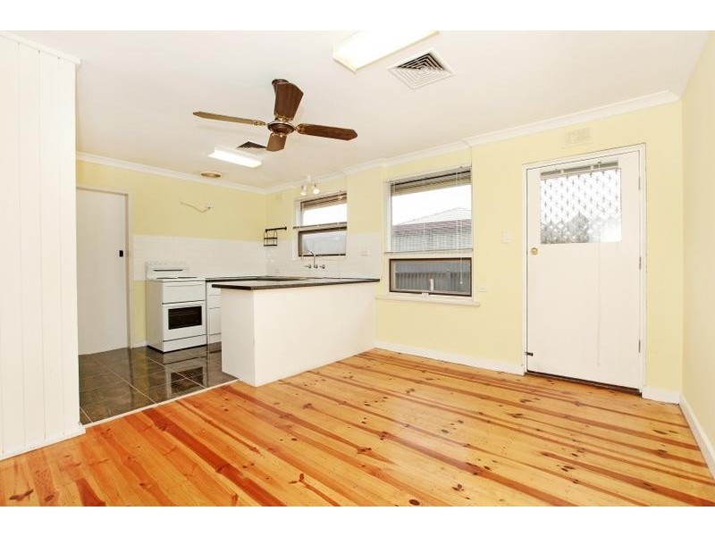 14 Inverness Avenue, Morphett Vale SA 5162