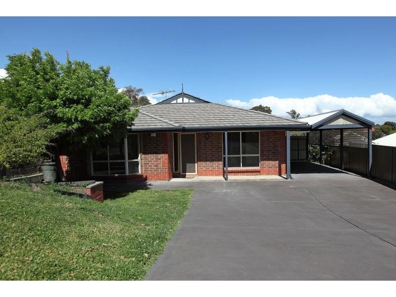30 Hendrix Crescent, Woodcroft SA 5162