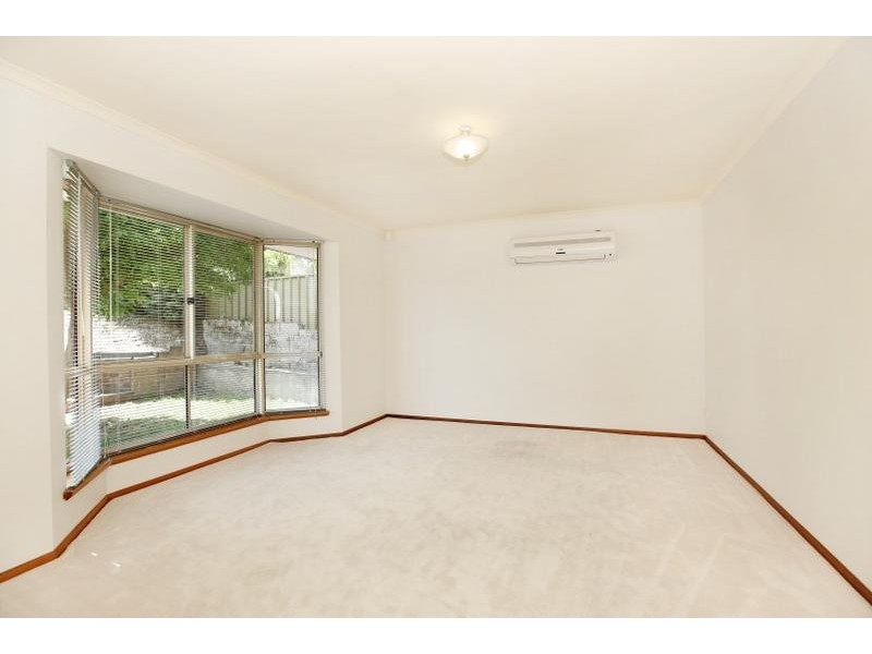 30 Hendrix Crescent, Woodcroft SA 5162