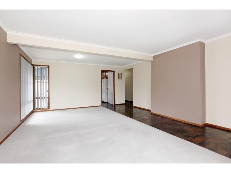 9 Holmeswood Court, Onkaparinga Hills SA 5163