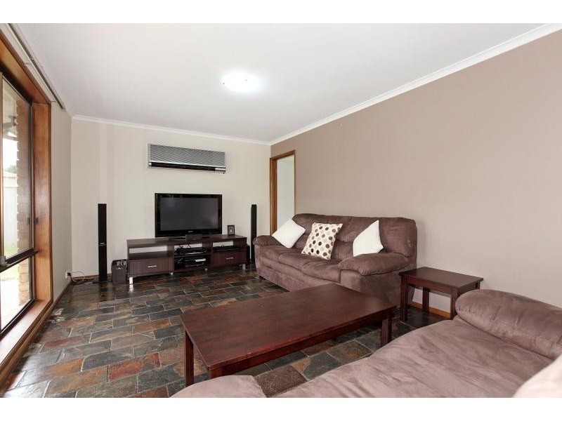 9 Holmeswood Court, Onkaparinga Hills SA 5163