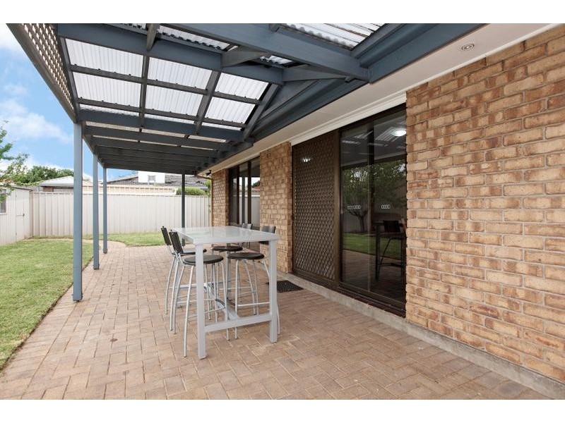9 Holmeswood Court, Onkaparinga Hills SA 5163