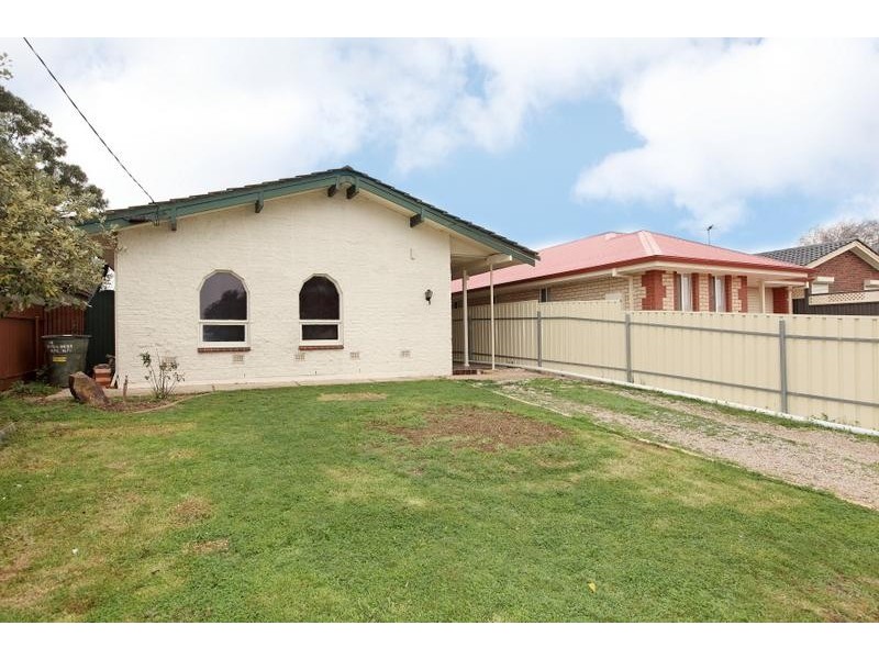 14 Inverness Ave, Morphett Vale SA 5162