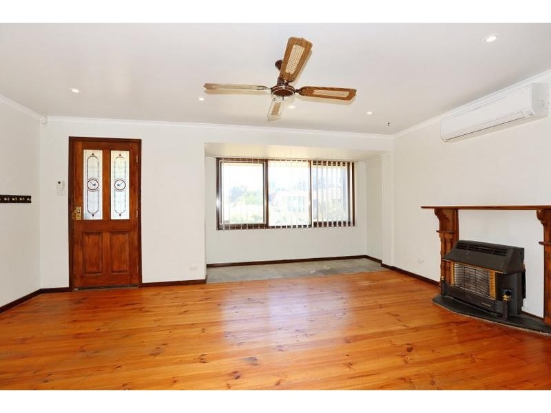 39 Copernicus Road, Christie Downs SA 5164