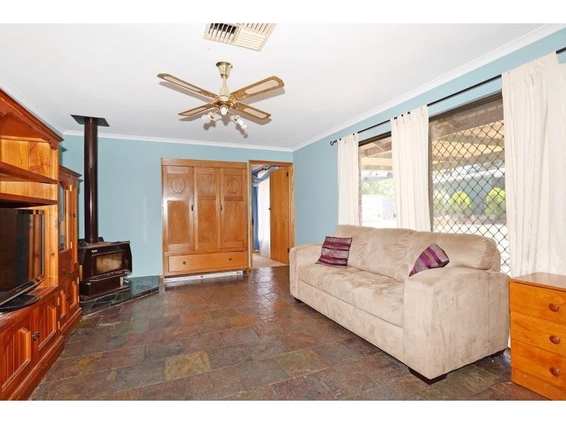 14 Stephen Crescent, Christie Downs SA 5164