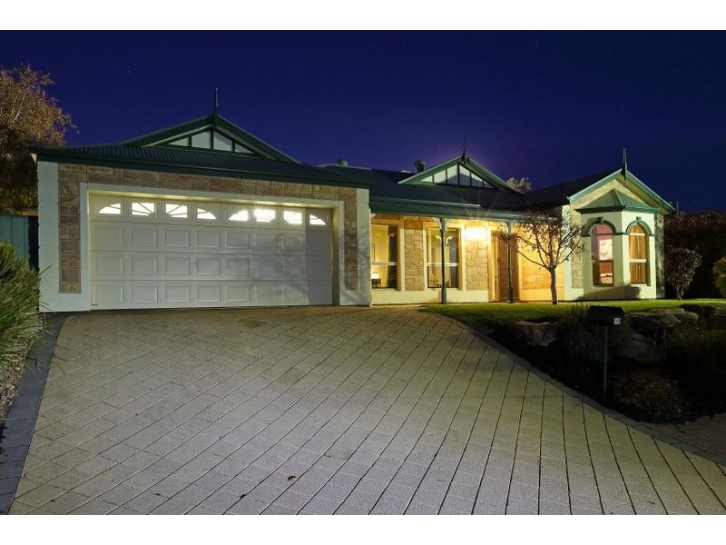 10 Annabelle Drive, Hallett Cove SA 5158