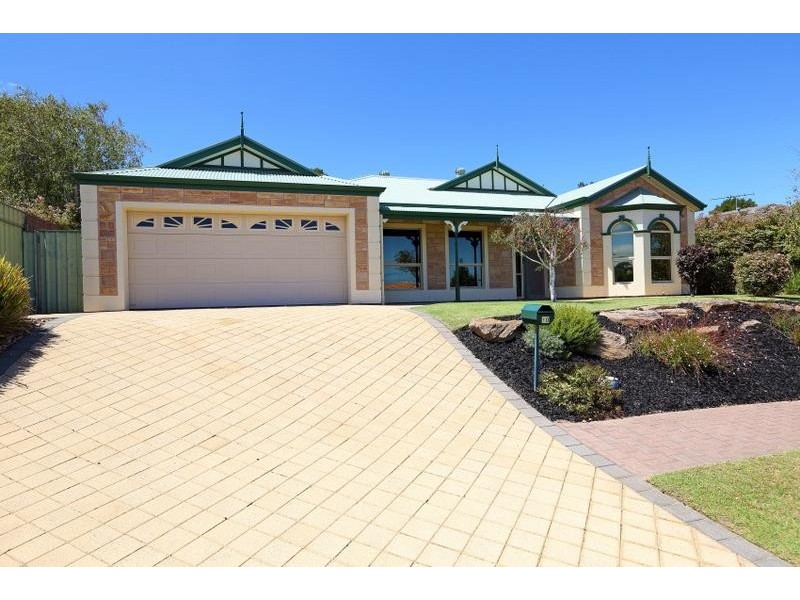 10 Annabelle Drive, Hallett Cove SA 5158