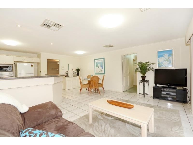 3 Pyrus Way, Woodcroft SA 5162