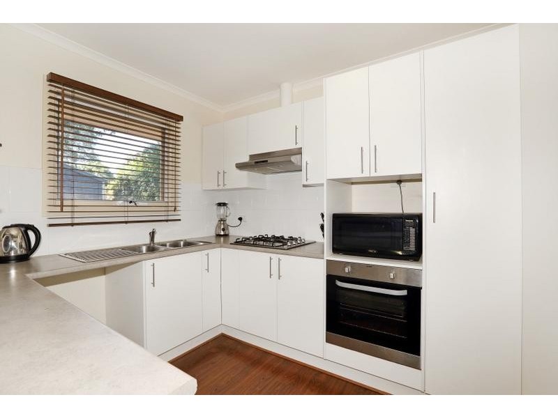 11 Sabina Crescent, Christie Downs SA 5164