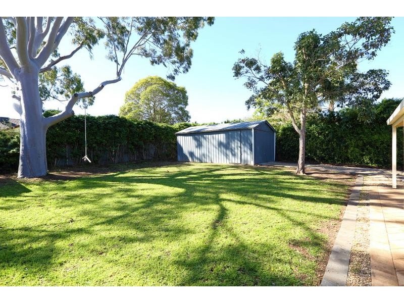 11 Sabina Crescent, Christie Downs SA 5164