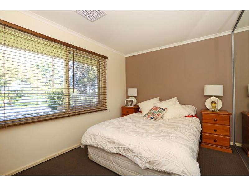 11 Sabina Crescent, Christie Downs SA 5164