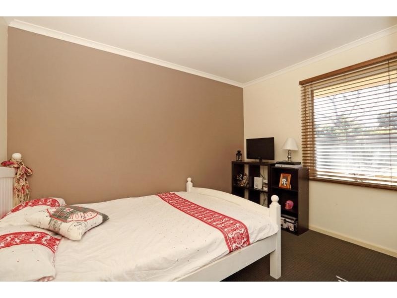 11 Sabina Crescent, Christie Downs SA 5164