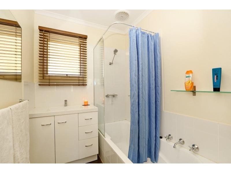 11 Sabina Crescent, Christie Downs SA 5164