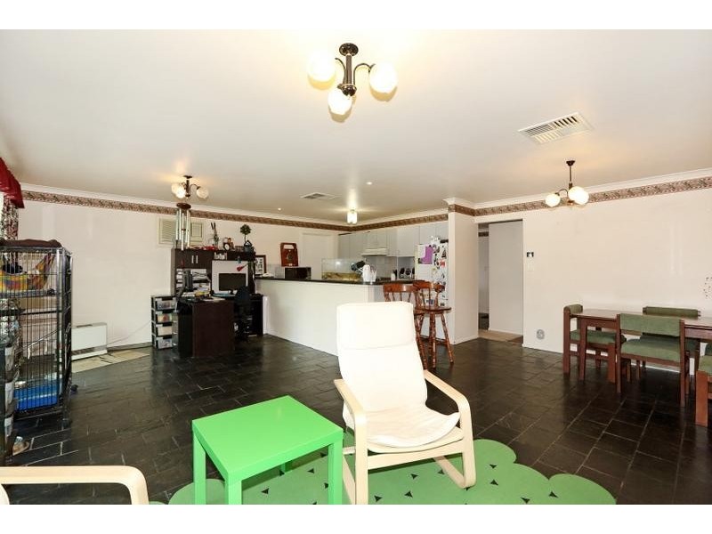 62 Coorabie Crescent, Hallett Cove SA 5158