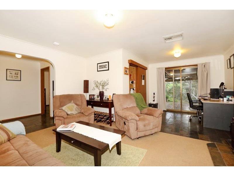 28 Salvador Street, Flagstaff Hill SA 5159