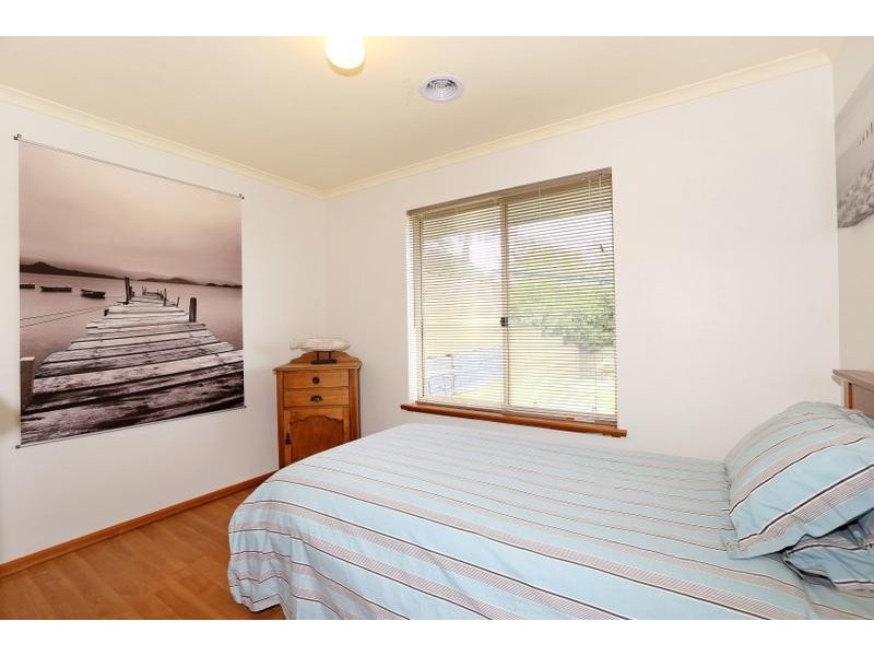 30 Hendrix Crescent, Woodcroft SA 5162