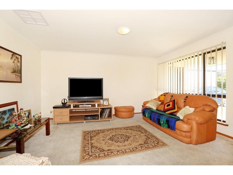 5 Cleveland Court, Woodcroft SA 5162