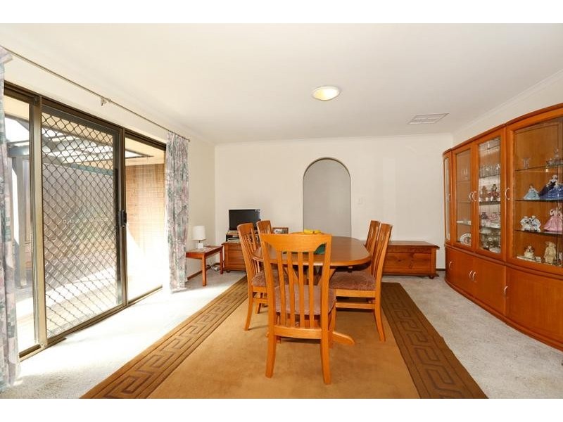 5 Cleveland Court, Woodcroft SA 5162