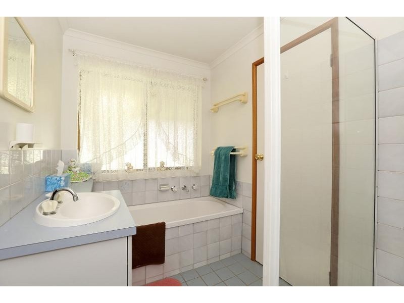 5 Cleveland Court, Woodcroft SA 5162