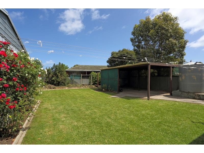 15 Warwick Grove, Morphett Vale SA 5162
