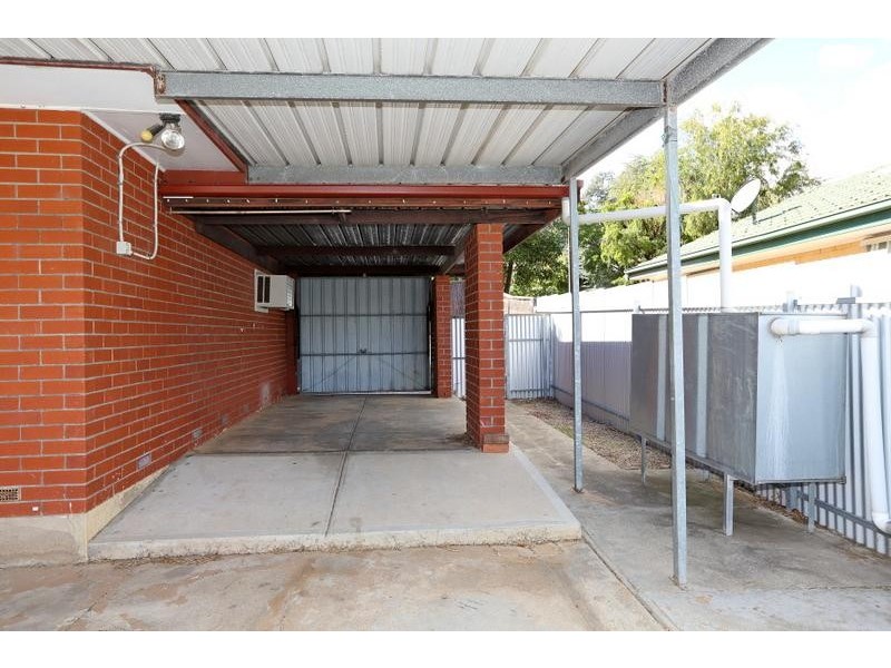 17 Alexander Crescent, Hackham SA 5163